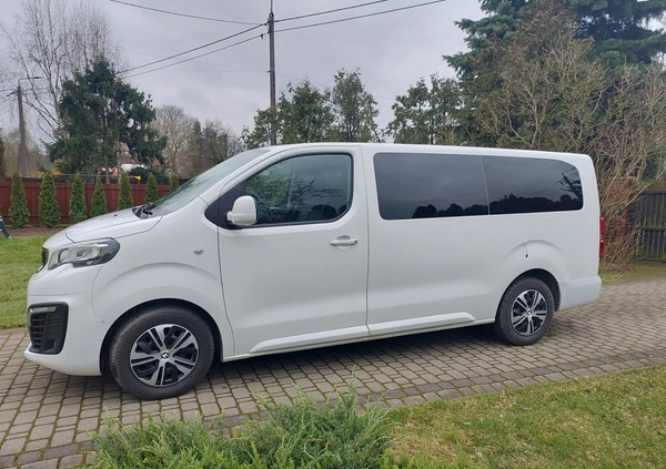 Peugeot Traveller cena 72900 przebieg: 156000, rok produkcji 2017 z Józefów małe 436